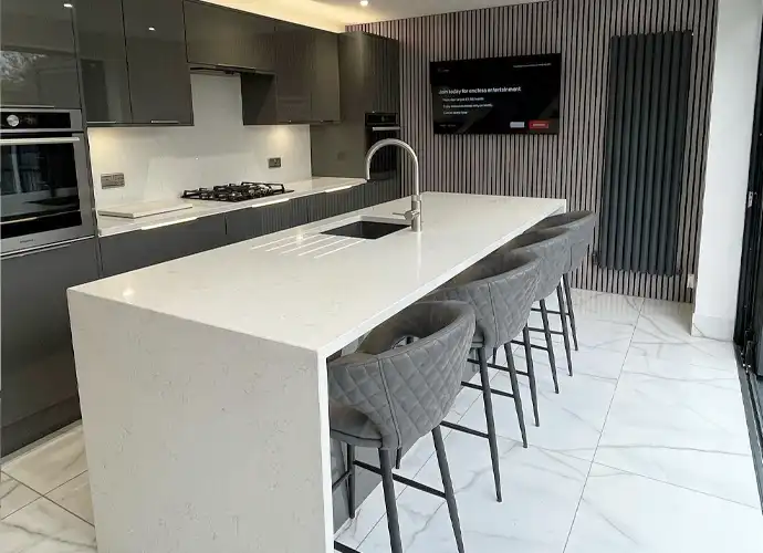 kitchens aintree